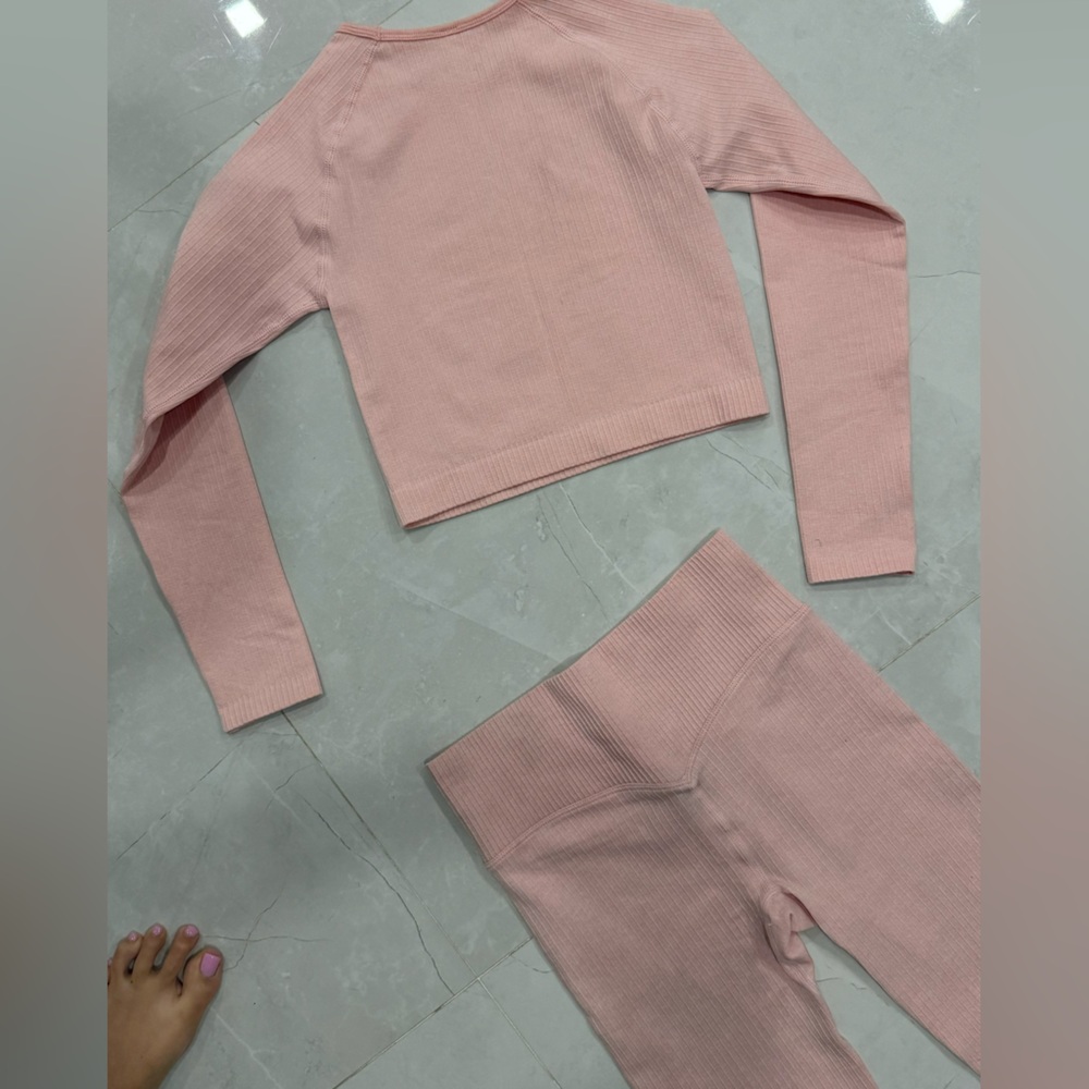 Set pink for sports